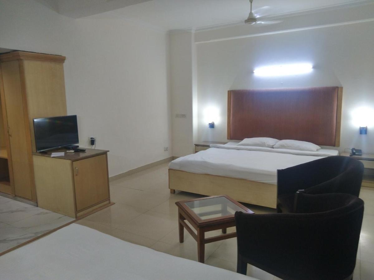 Hotel Chaupal By Casa Bella Gurgaon Exterior foto