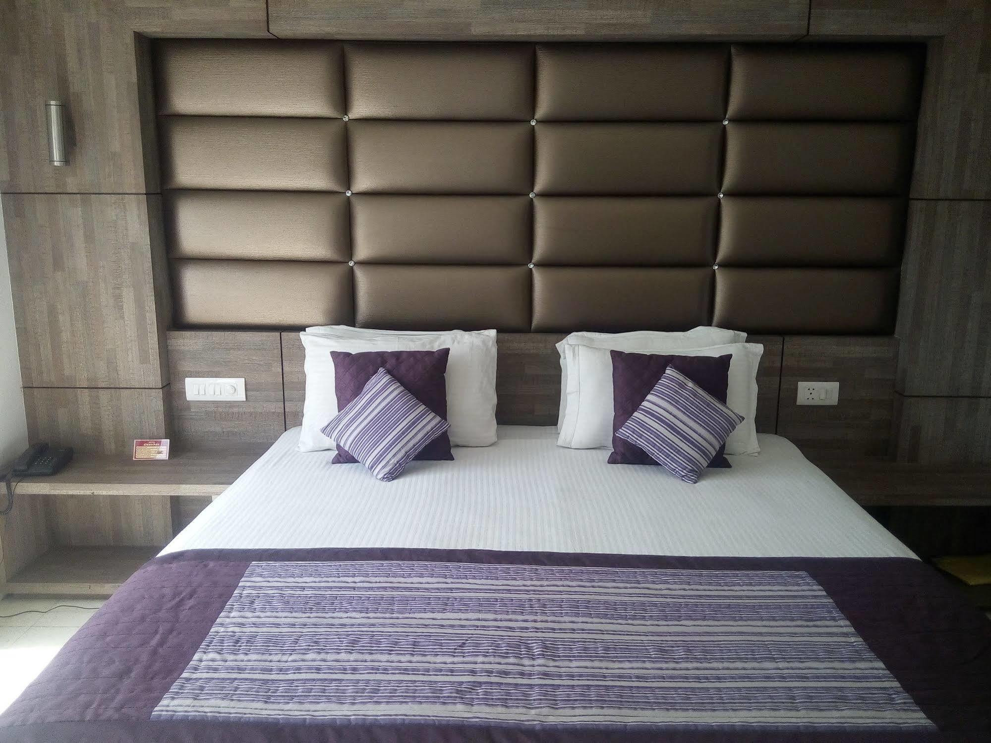 Hotel Chaupal By Casa Bella Gurgaon Exterior foto